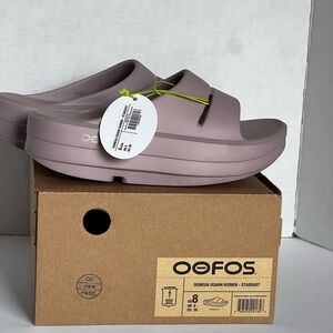OOFOS OOMEGA OOAHH Women’s Platform Slides Stardust